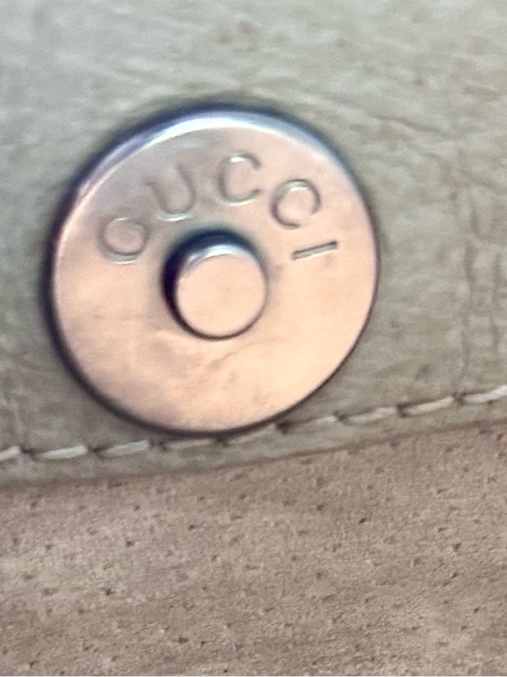 AUTHENTIC RARE GUCCI CREAM/IVORY LEATHER TOTE BLACK SCUPTURAL HARDWARE - Picture 5 of 12